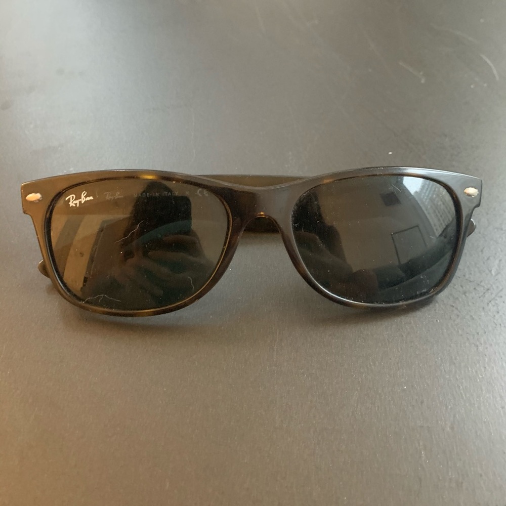 Genuine Ray Ban - unisex - tortoise shell frame